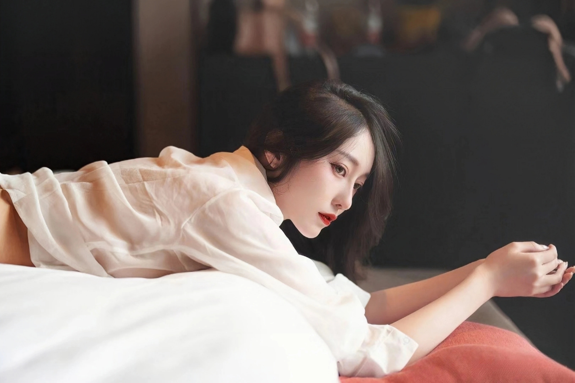 济南动物园大熊猫“华奥”迎来18岁生日